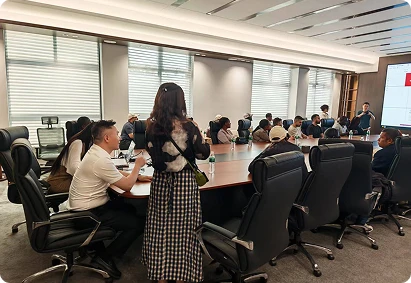 Chuyến thăm của kh&aacute;ch h&agrave;ng