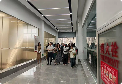 Chuyến thăm của kh&aacute;ch h&agrave;ng