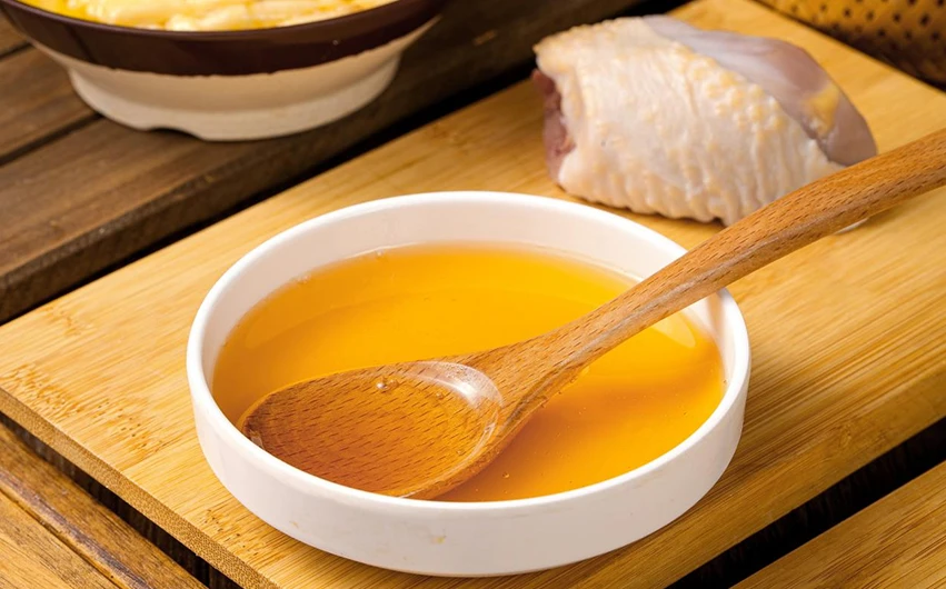 Dầu g&agrave; đậm đ&agrave; v&agrave; thơm